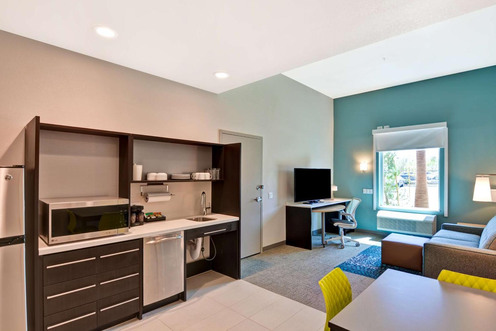 Home2 Suites By Hilton Palmdale Exterior photo