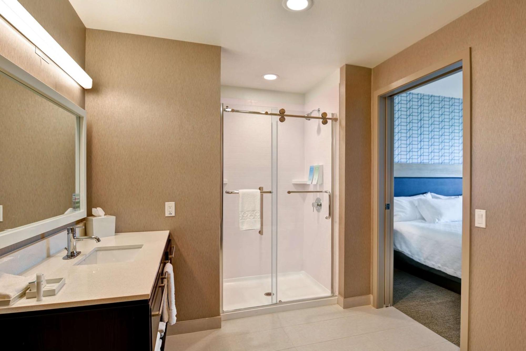 Home2 Suites By Hilton Palmdale Exterior photo