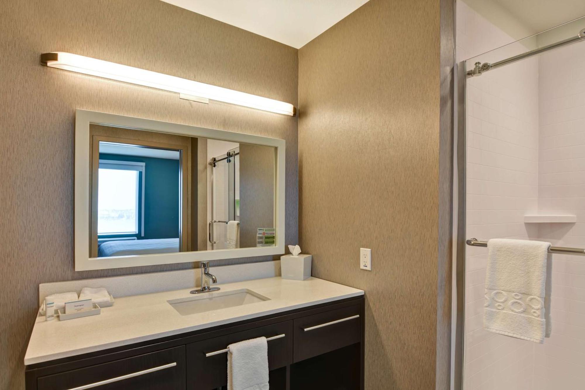 Home2 Suites By Hilton Palmdale Exterior photo