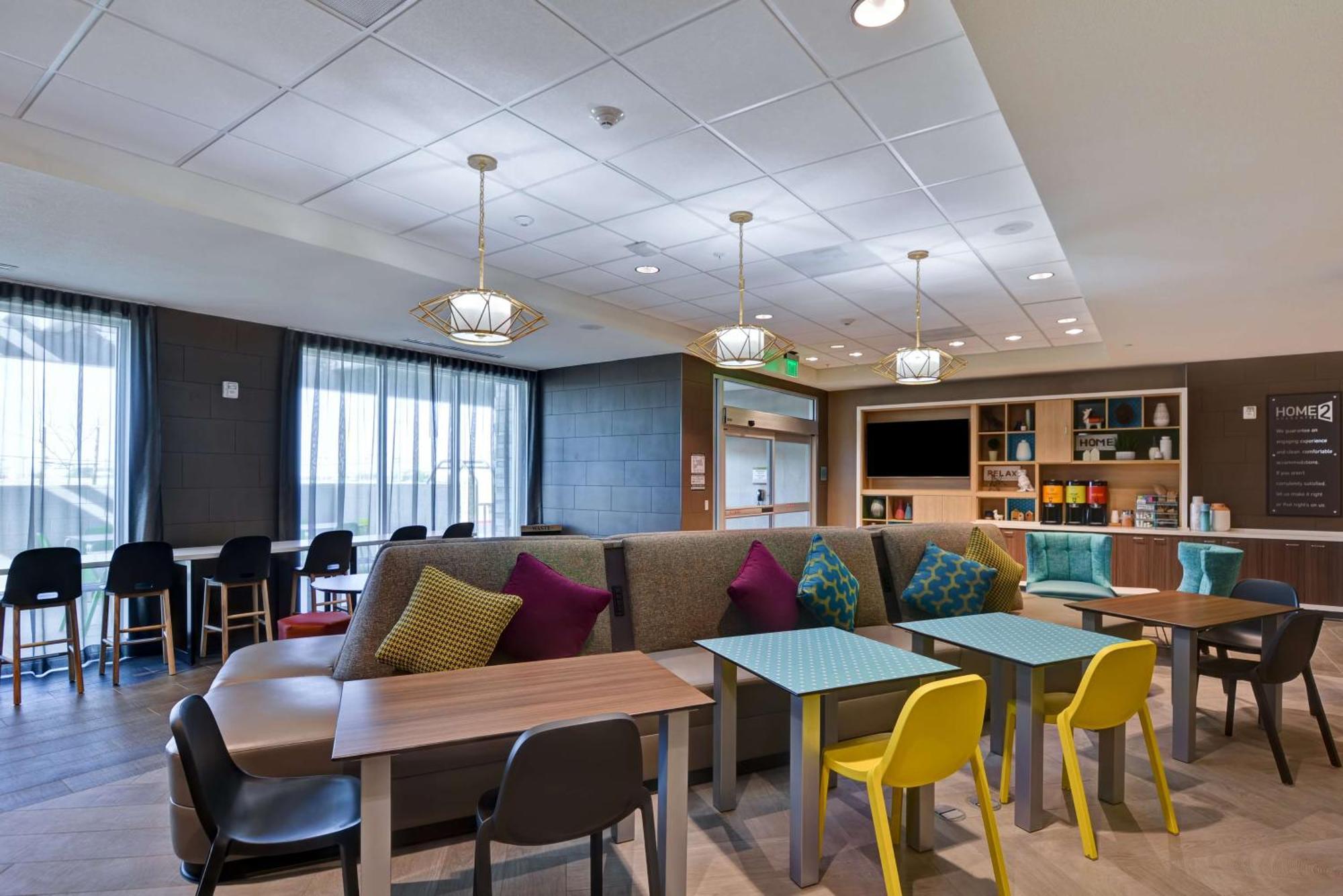 Home2 Suites By Hilton Palmdale Exterior photo